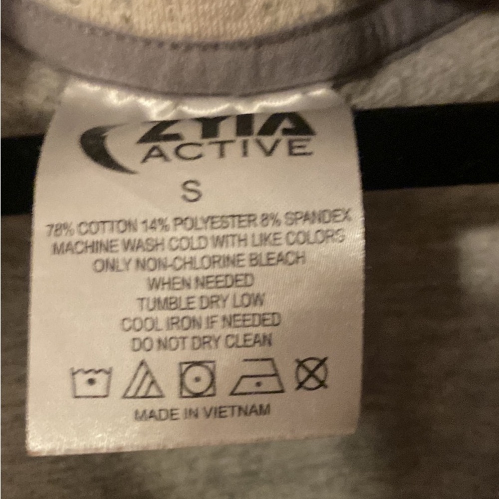 Zyia Zip Down Jacket - image 4